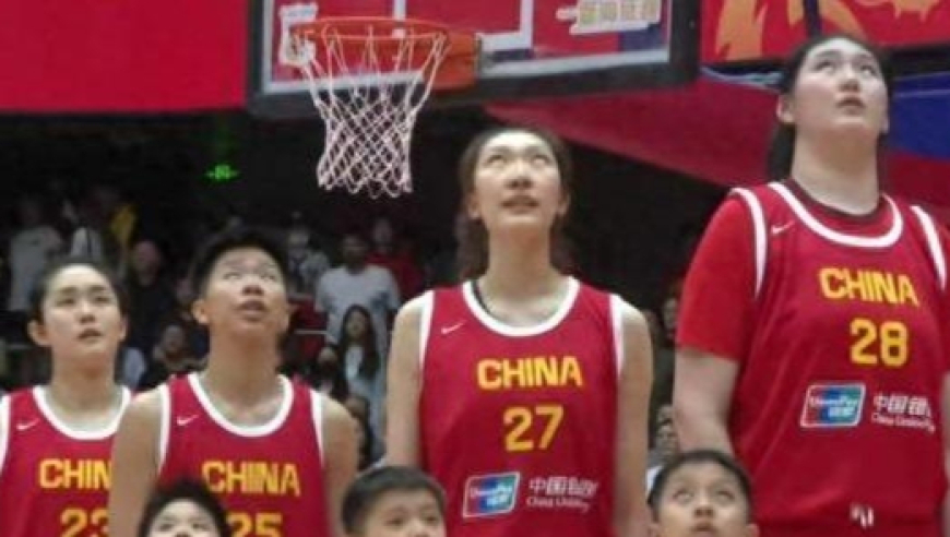 狂胜67分，赛后宫鲁鸣大赞中国队一人：她很有经验，能力很强