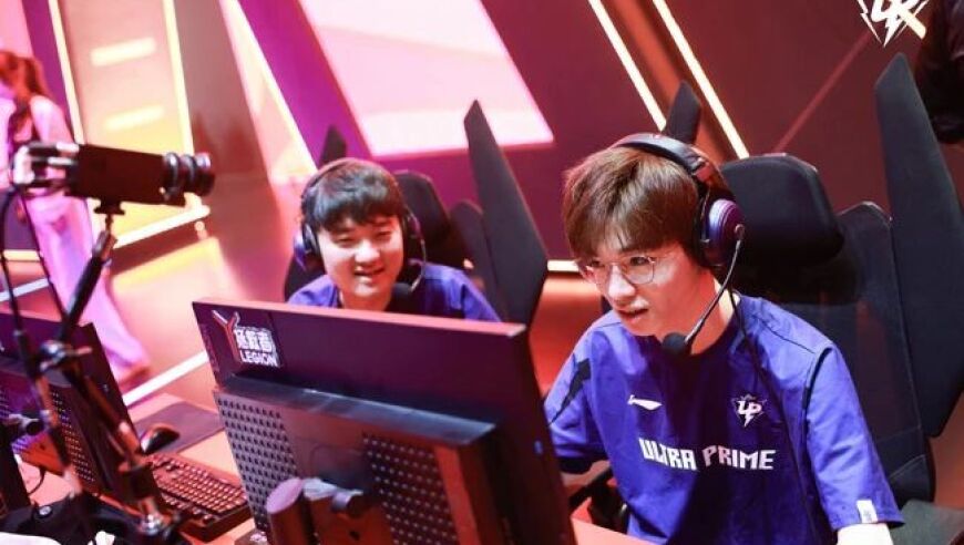 Doggo吐槽UP时期队友：一直叫我选垃圾英雄，打野15分钟就会开始送