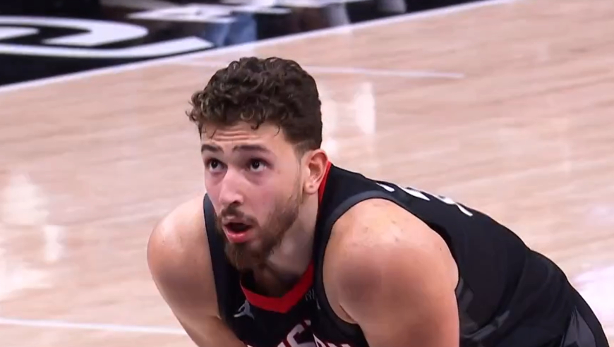 申京19+9！国王111-98双杀火箭，谁是输球罪魁？赛后数据不会说谎