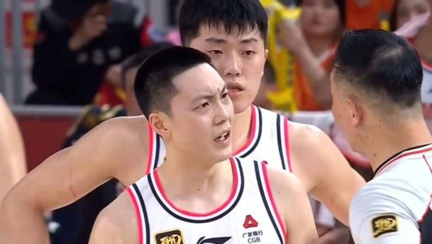 杜锋&ldquo;干儿子&rdquo;拯救广东，蒙进俩三分，球迷：下一场又能被重用了