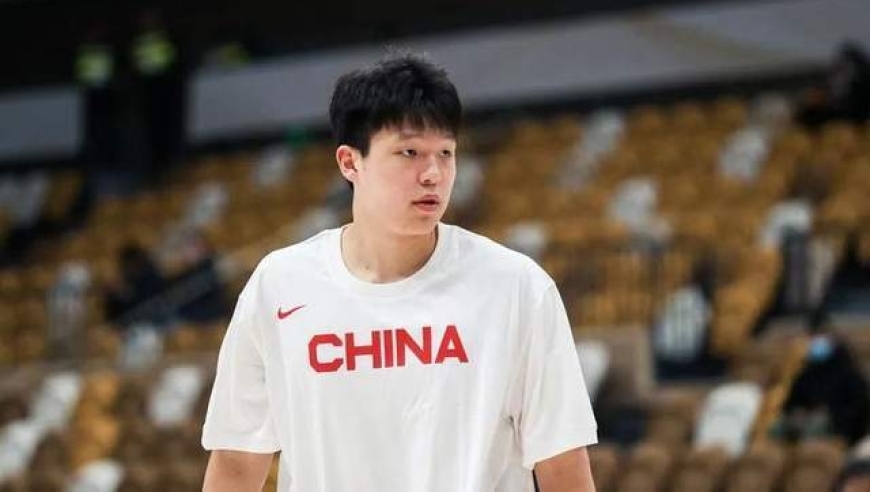 篮协官宣杨瀚森缺席亚洲杯！放弃短期成绩力挺其备战NBA