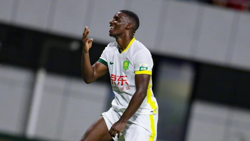 足协杯决赛国安3-0河南：法比奥帽子戏法 阿奇姆彭泪洒赛场