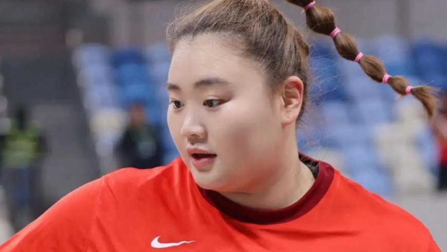 女奥尼尔一场撞飞对手11次 刘禹彤优先级已超张子宇 | 篮不住嘴