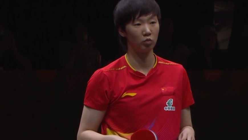 王曼昱击败蒯曼成功卫冕，赛后一席话太催泪，句句不提孙颖莎，句句有莎莎