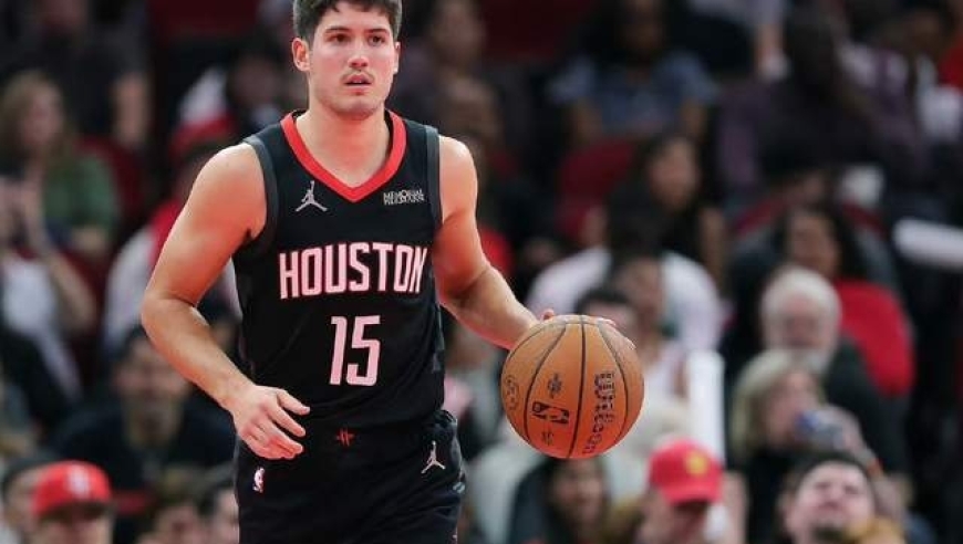 替补13+2，火箭队用4锋线补谢泼德防守，阿门26分 开发新进攻手段