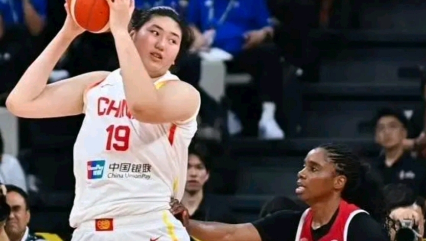 战术板｜“张有引力”有多夸张！中国女篮如何在攻防两端成就张子宇？