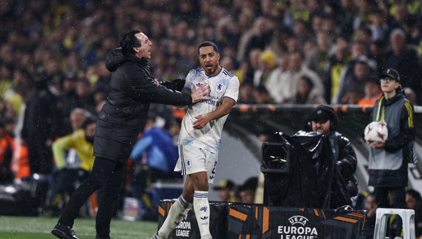 54岁埃梅里欧联失态！拒握手+推搡3500万爱徒，咆哮怒吼：你是我儿子