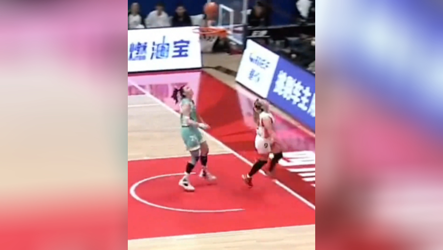 来吧上特效，她的每一个动作总是那么潇洒自如！｜体坛记忆