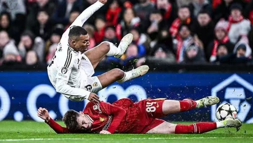 6次神扑！皇马太狼狈，欧冠大战：利物浦踢疯了，1人成皇马天堑！