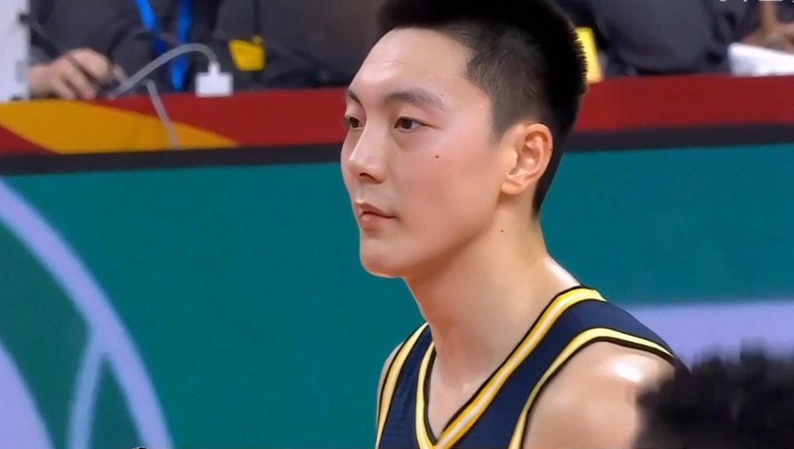 三项数据创生涯新低 27岁的胡明轩迈入下坡路？