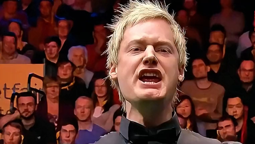 体坛名场面｜罗伯逊半场开香槟！丁俊晖强势予以回应，让三追四嗨翻全场！