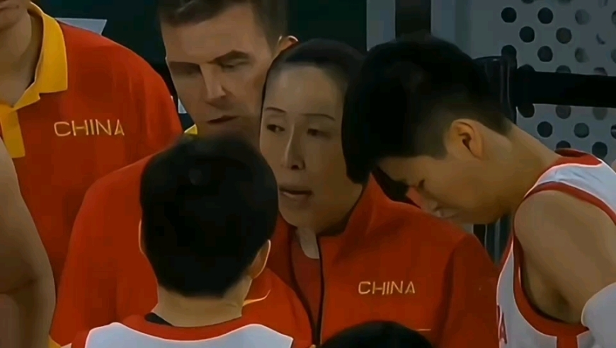 7月5日中国女篮vs澳大利亚二番战！王思雨真霸气！要控制失误！