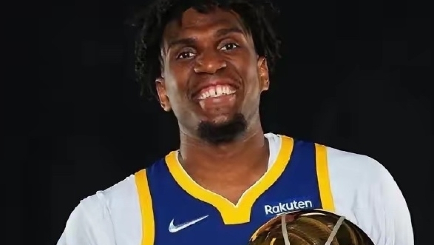 真被球迷说中了！拿800万的卢尼离开勇士，如今在鹈鹕只能坐穿板凳！