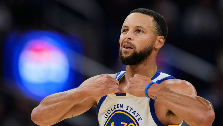 里程悲！库里34+9生涯得分超文斯卡特 logo超远三分太神