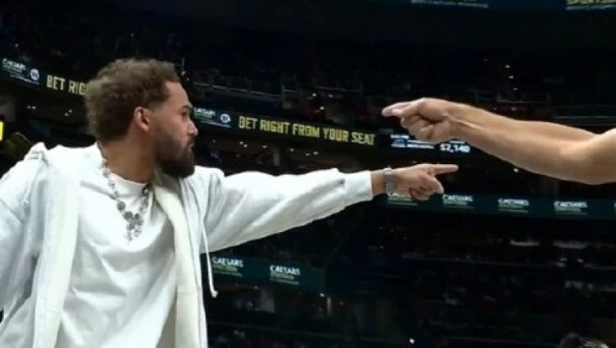 确认了！交易首秀！NBA第一个转会球星