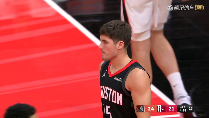 在涨球！谢泼德仙人指路长传助杜兰特暴扣得手 解说狂夸不停