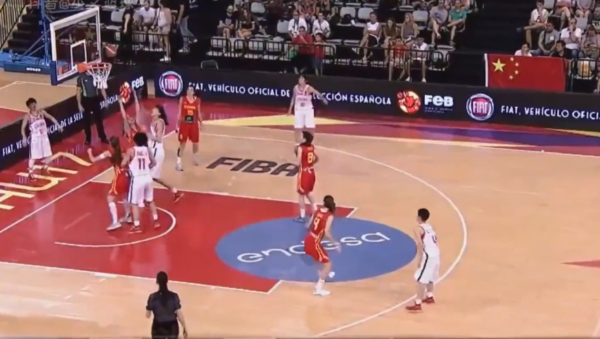 女篮准绝杀出现了，欧洲冠军被打哭了｜体坛记忆