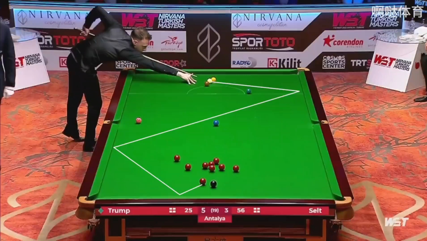 小特的绝望时刻，一杆斯诺解了十几次，对手放过才逃脱噩梦