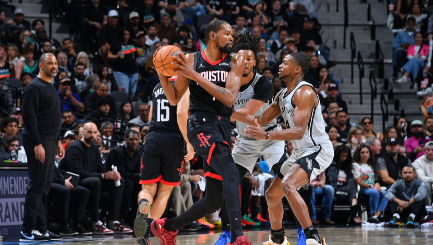 德州内战惨败马刺，火箭折腾半天难道又重建失败了？｜外网之声