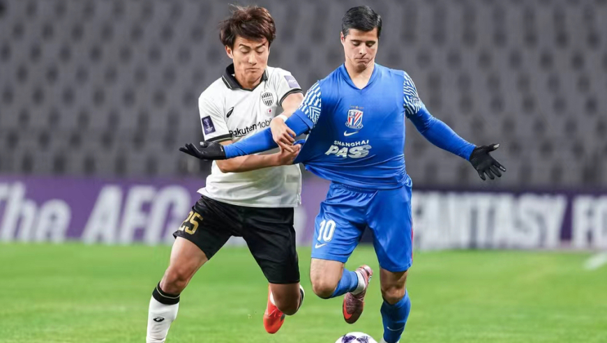 亚冠神剧情：点球被扑+远射中框+3个进球都被吹 中超豪门0-2日本劲旅