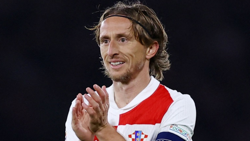 年薪650万 魔笛买17欧元机票回国家队！乘客沸腾 官方调侃