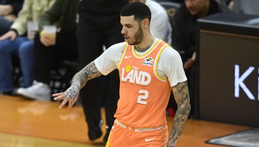 湖人完成最后一签！不要球哥、托马斯，佩林卡完成了3年前的心愿