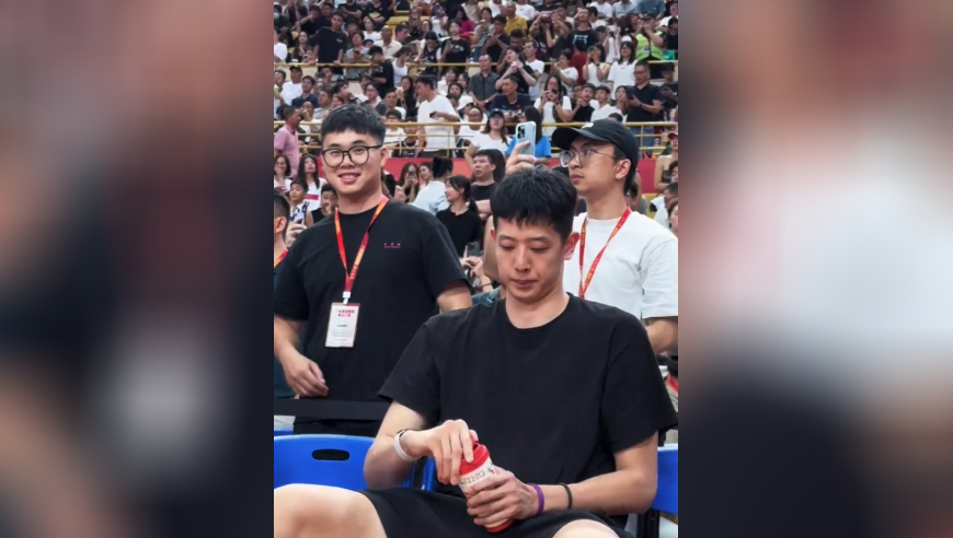 体坛记忆｜沈梓捷抵达佛山与球队会合！