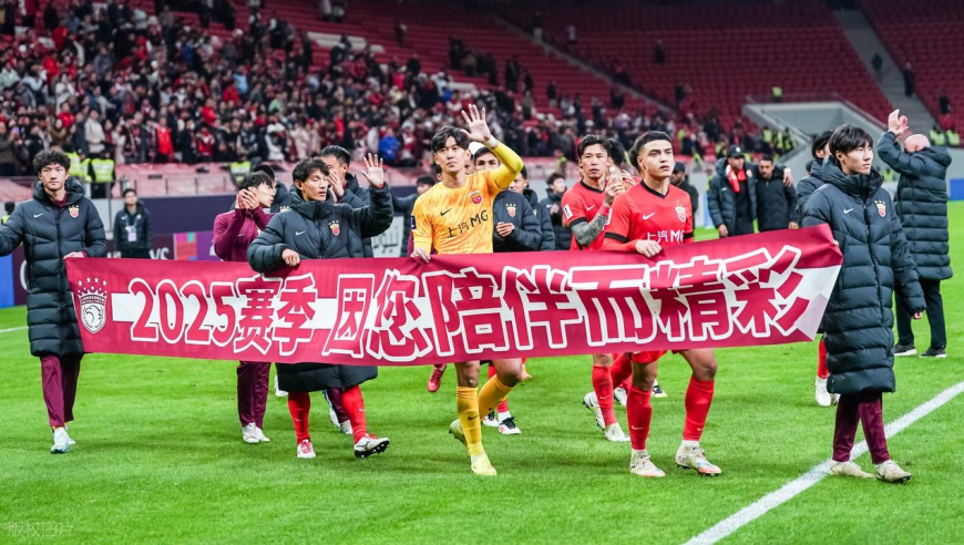 名场面两边都开心！林加德跳舞助兴首尔亚冠获胜，海港庆祝中超夺冠