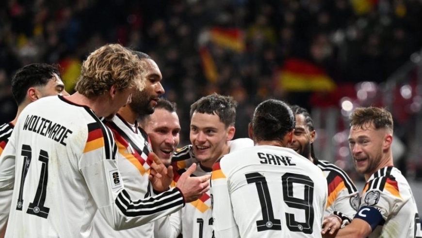 足坛一夜动态：德国生死战造6-0惨案，荷兰4-0大胜晋级世界杯