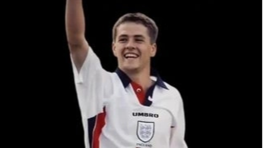 体坛记忆｜欧文十大炸裂进球，18岁追风少年单骑踏碎阿根廷钢铁防线，他本该比篮球欧文更耀眼！