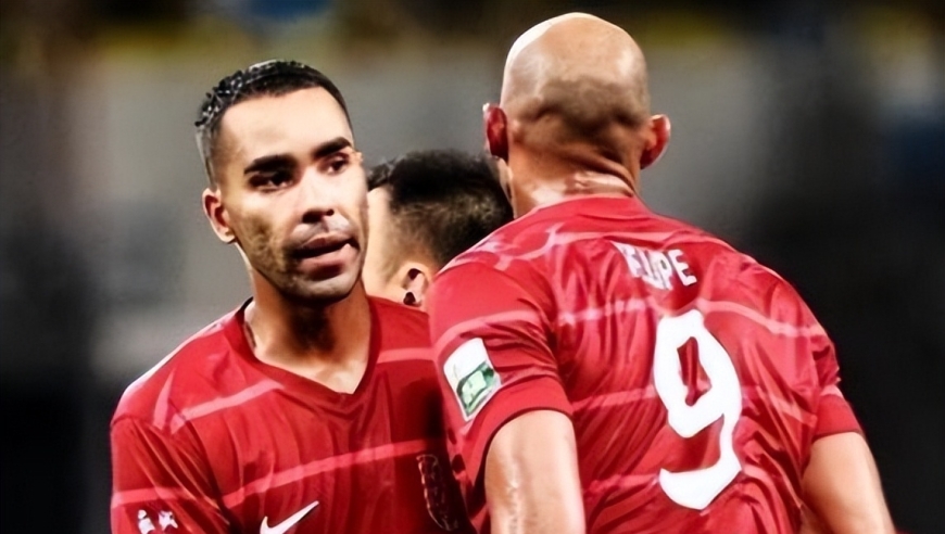 争议！本土名帅：成都蓉城7外援在踢：没夺冠就是教练问题！