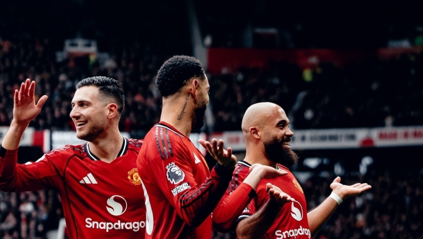 曼联连斩3大豪门，卡里克4连胜抢下12分，球迷：13连胜极限夺冠吧