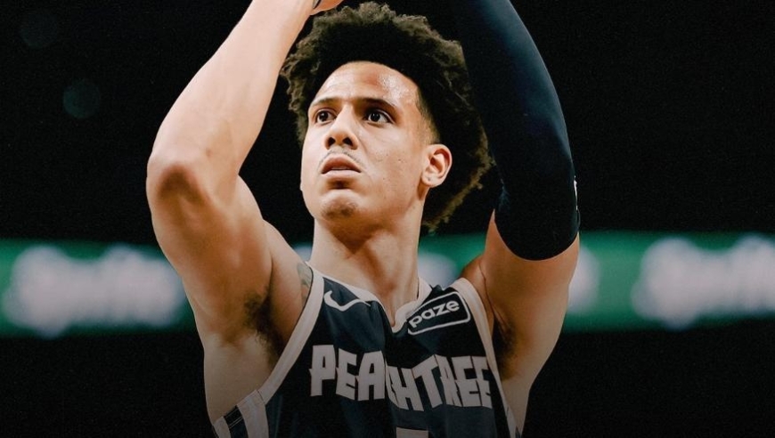 鹰王33+10+7沃克4记三分，马克西半场6分，老鹰横扫76人豪取6连胜