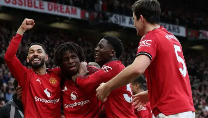 英超焦点战：曼联2-0曼城 姆伯莫、多古破门 B费、库尼亚献助攻