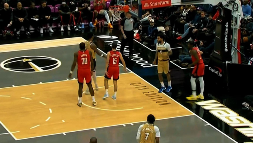 反超了！谢泼德三分+伊森反击一条龙助火箭反超奇才 谢泼德再送大帽