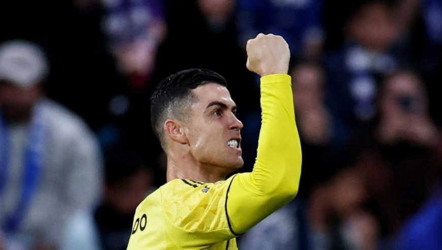 一场4-0，让榜首易主，C罗轰入2球，率队登顶，目标直指冠军