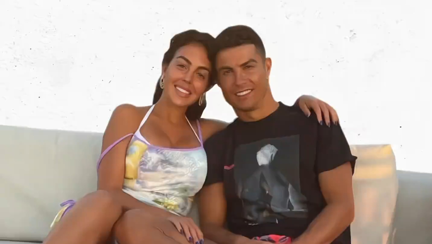 豪掷8000万美元购买私人飞机，C罗花钱到底有多奢侈？｜体坛记忆