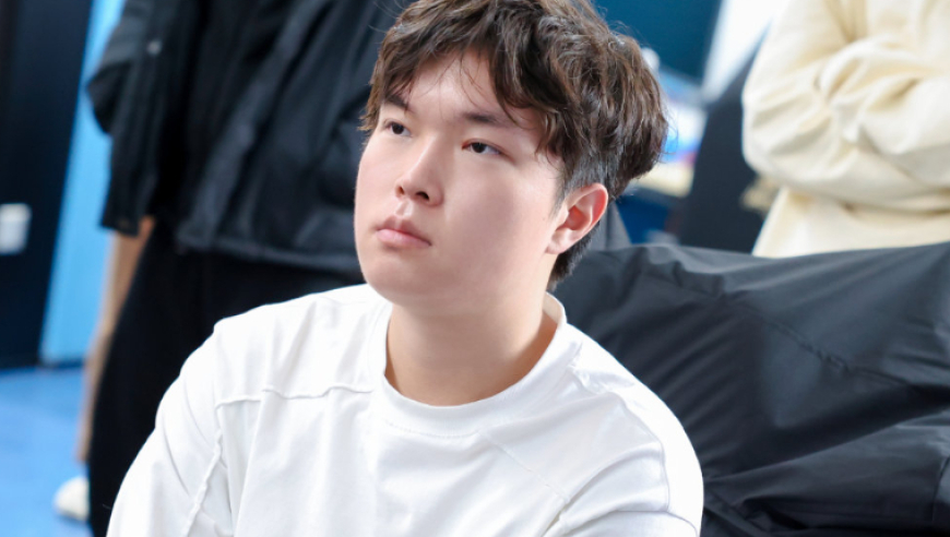 BLG零封LNG，Bin超神狼母一打五带飞，Viper躺赢，体验不输HLE