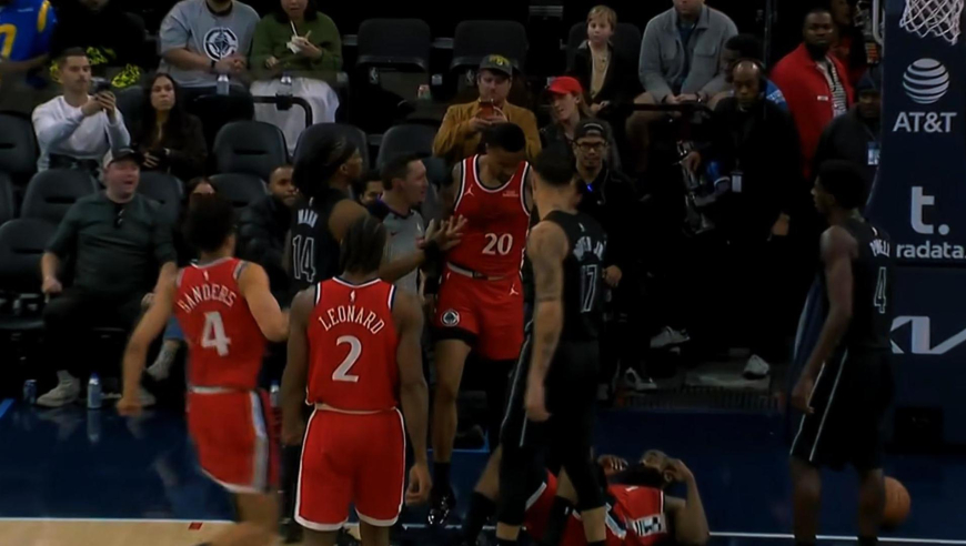 快船篮网冲突全过程：科林斯搞事破坏友善犯规 曼恩出头各吃技犯