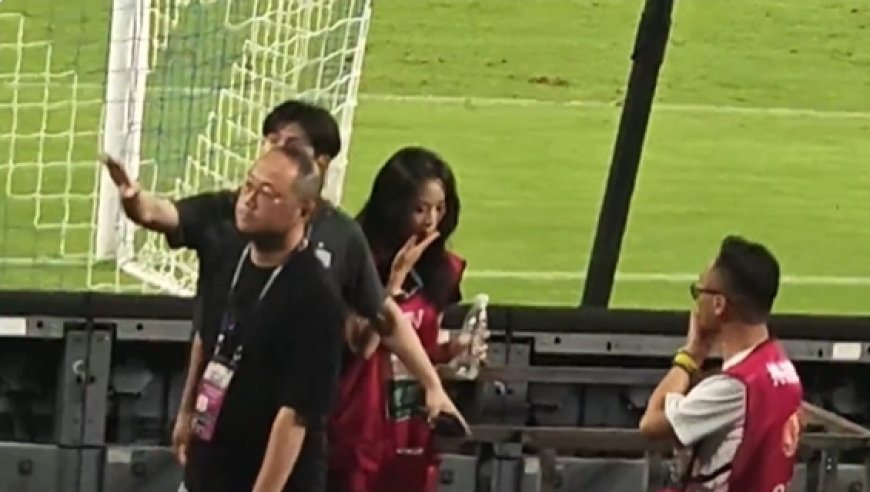 与海港冲突中遭误伤，申花女记者：现无法进食说话，已向中足联反映