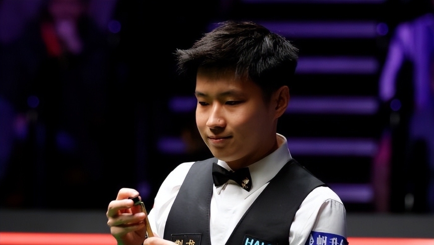 5-0！斯诺克德国赛：赵心童送给同胞五连鞭，中国选手不敌世界第一