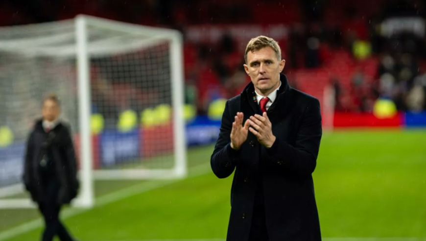 惨遭淘汰！曼联火速敲定新教练，他带队踢曼城，本赛季目标进前4