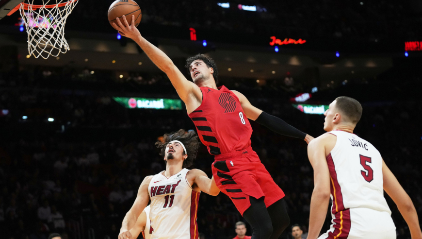 阿夫迪亚vs热火33分11篮板集锦：开拓者现在+未来的巨星