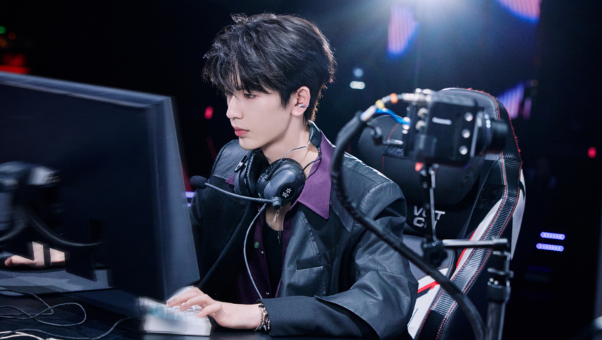 无畏契约表演赛张凌赫新春祝福：无畏的勇气，马年不马枪，上高分