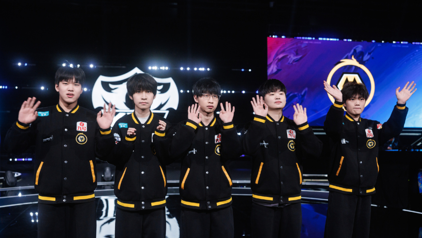 小胖归期被狼队大巴车落下，狼队两连胜之后，两人被狼队彻底&ldquo;抛弃&rdquo;？