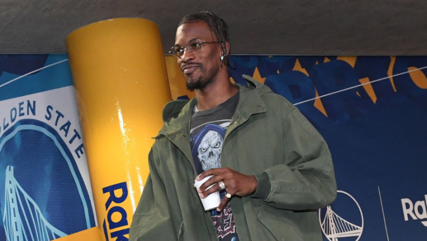 巴特勒临时休战引热议！勇士官方评论区炸锅：被交易还是家里有急事？