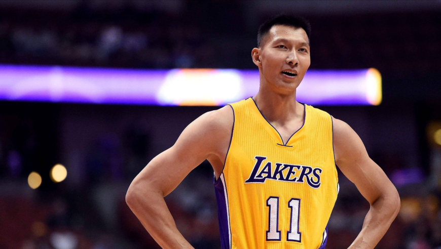巅峰阿联到底多强？回顾易建联NBA十佳球 中国男篮最后的排面