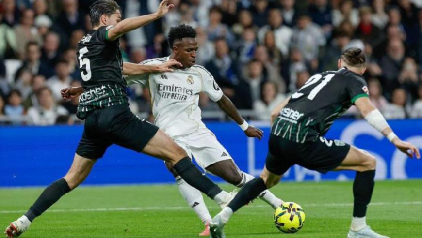 西甲-居莱尔超远距惊天吊射！皇马4-1埃尔切暂距榜首1分，巴尔韦德连续3场破门