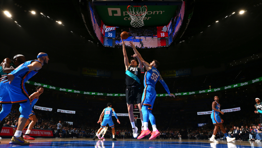 生涯得分超周琦！杨瀚森8+4+3集锦 单臂空接暴扣+首记三分