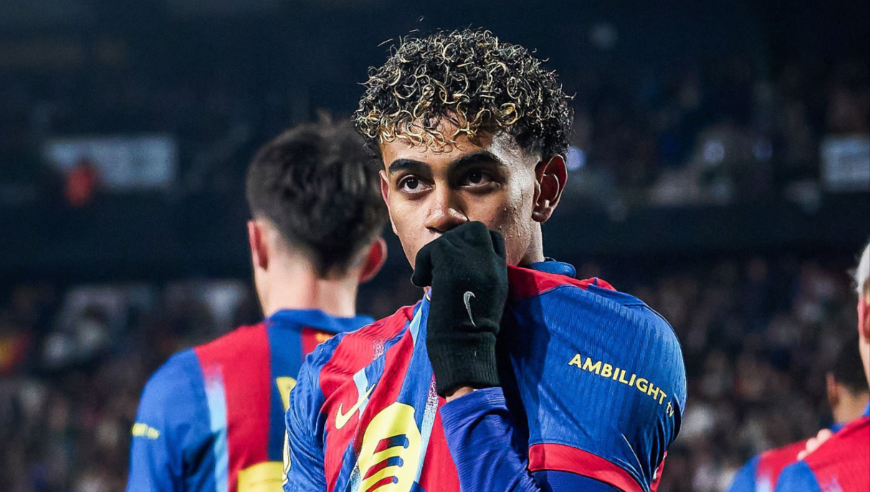 巴萨4-1比利亚雷亚尔集锦：亚马尔生涯首次戴帽 莱万替补建功